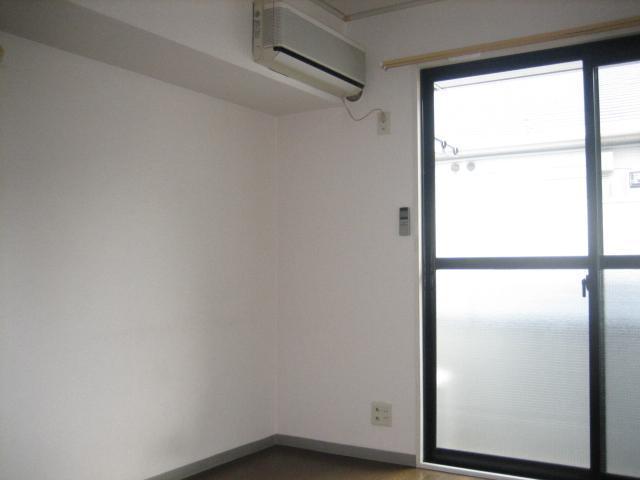 Living and room. Western-style 2