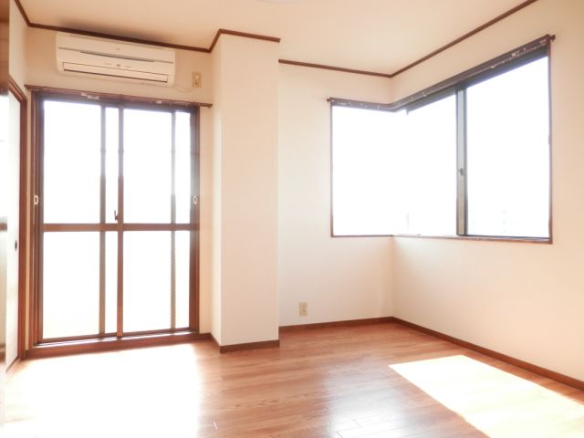 Living and room. room