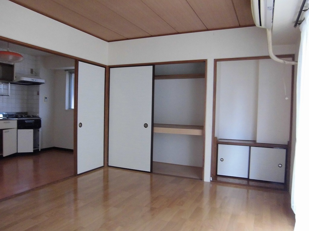 Living and room. Western-style (alcove ・ Jibukuro with)