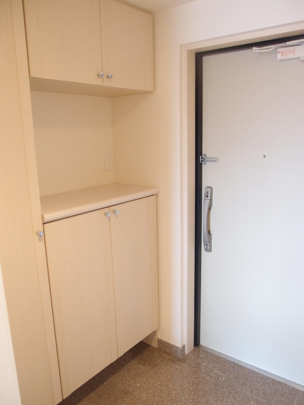 Entrance. Big is the cupboard glad to women.