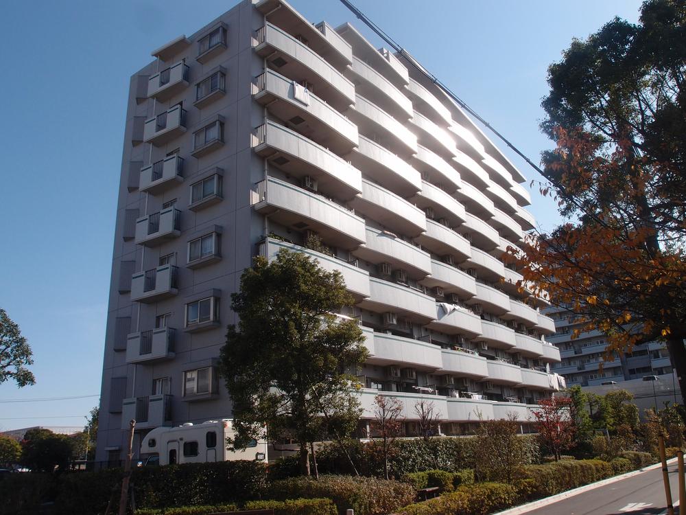 Local appearance photo. Mansion appearance is a picture.