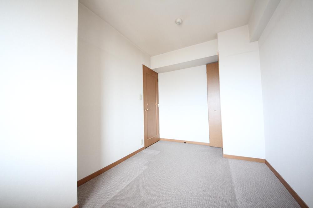 Non-living room. Indoor (September 2013) Shooting