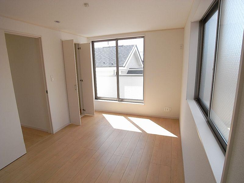 Non-living room. Rooms to ensure the best floor plan in the bedroom, Spacious and there is a feeling of opening.