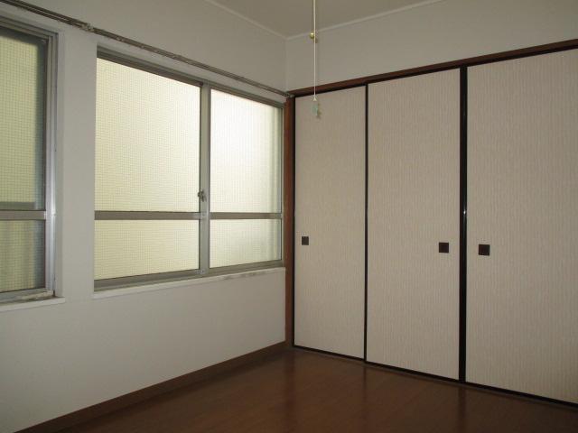 Living and room. Western-style 2