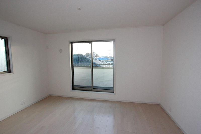 Non-living room. 7.4 Pledge located on the third floor Western-style