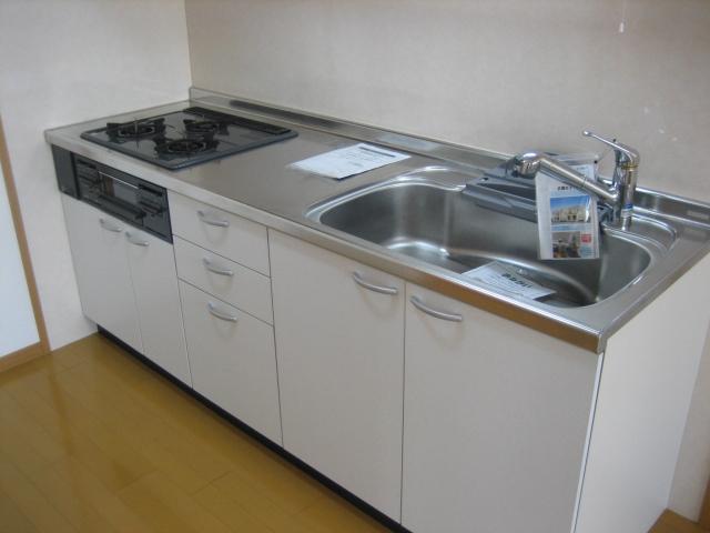 Kitchen. Kitchen (inverted type)