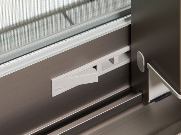 Security.  [Window stopper to prevent intrusion from the sash] Adopt a window stopper as an auxiliary lock that does not open only to unlock the Crescent lock of the sash. It enhances safety by double lock system. (Same specifications)