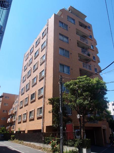 Local appearance photo. Local (12 May 2013) Shooting