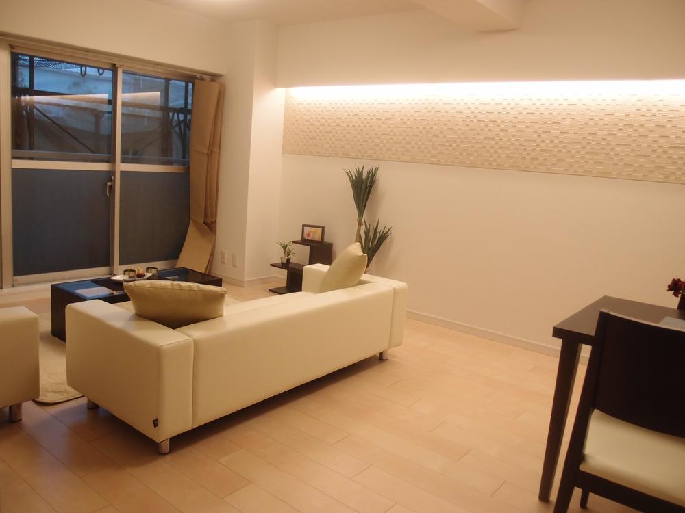 Living. Indoor (12 May 2013) Shooting