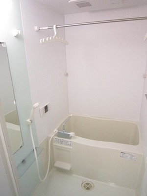 Bath. ventilation ・ Drying ・ heating ・ Cool breeze function with bathroom