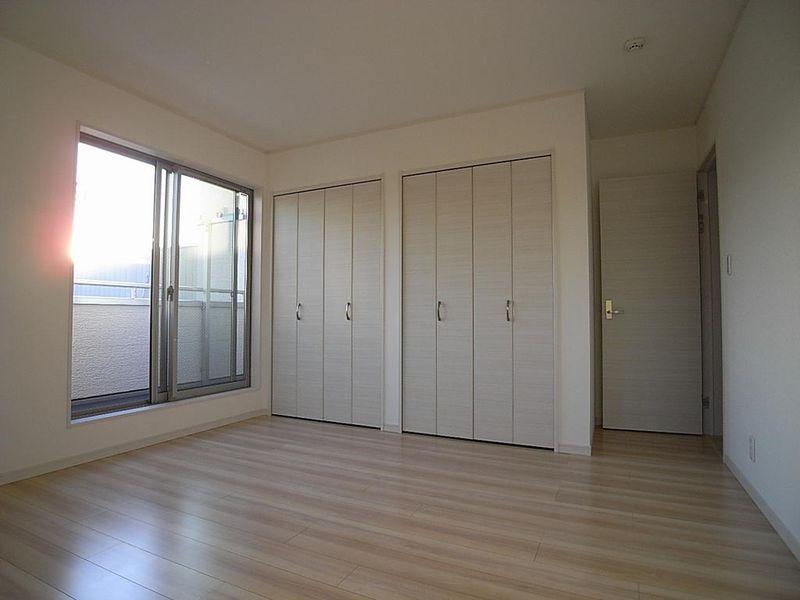 Non-living room. Western-style 8.5 Pledge