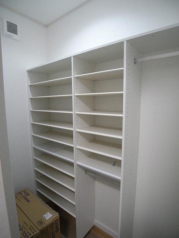 Entrance. Shoes-in closet You can also store plenty shoes