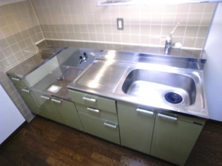 Kitchen. Gas stove Allowed, Mixing faucet