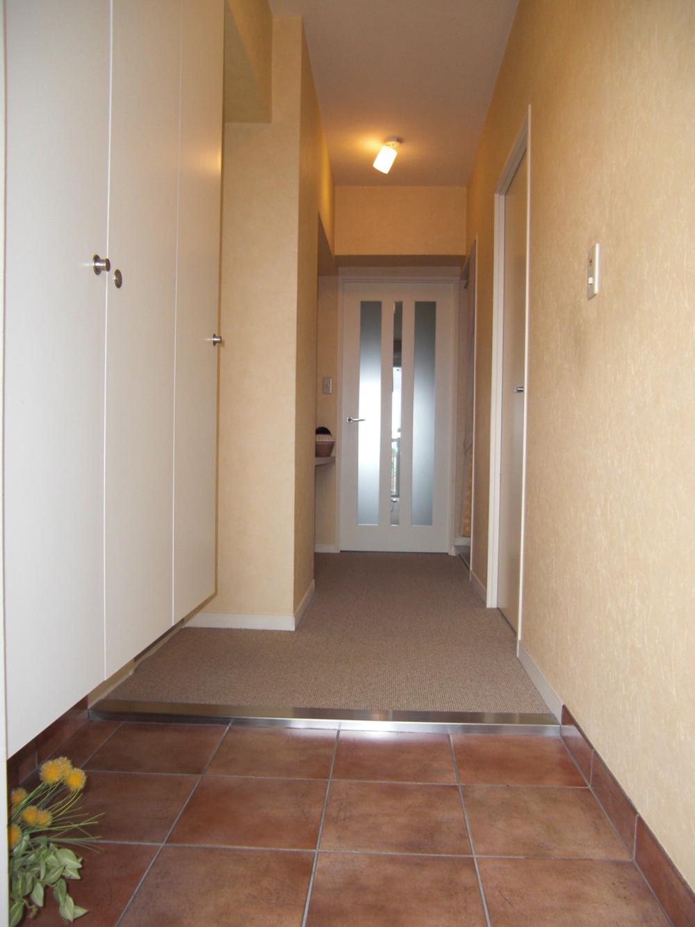 Entrance. Local (10 May 2013) Shooting