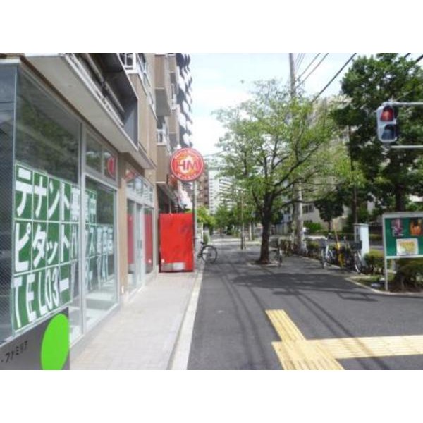 Convenience store. Seven-Eleven Edogawa Minamikasai 6-chome up (convenience store) 141m