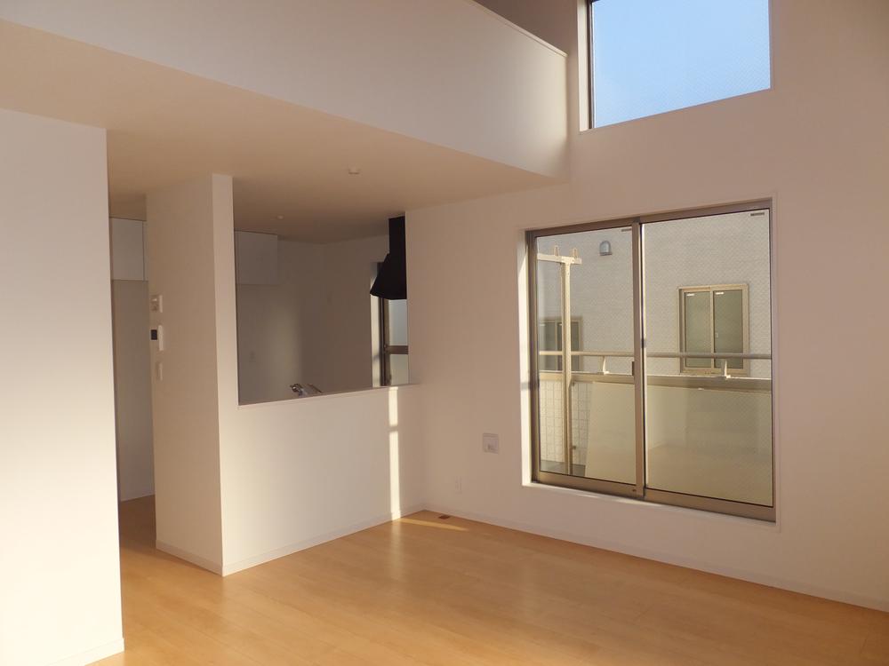 Living. Local (January 2014) Shooting