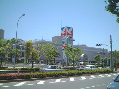 Shopping centre. 1136m until Kasai Riverside Mall (shopping center)