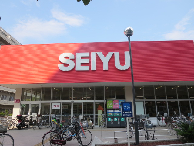 Supermarket. Seiyu Minamikasai store up to (super) 428m