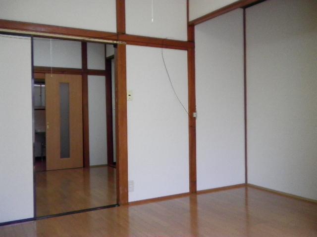 Living and room. Western-style 2