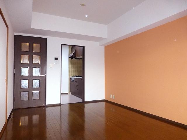 Non-living room. Living