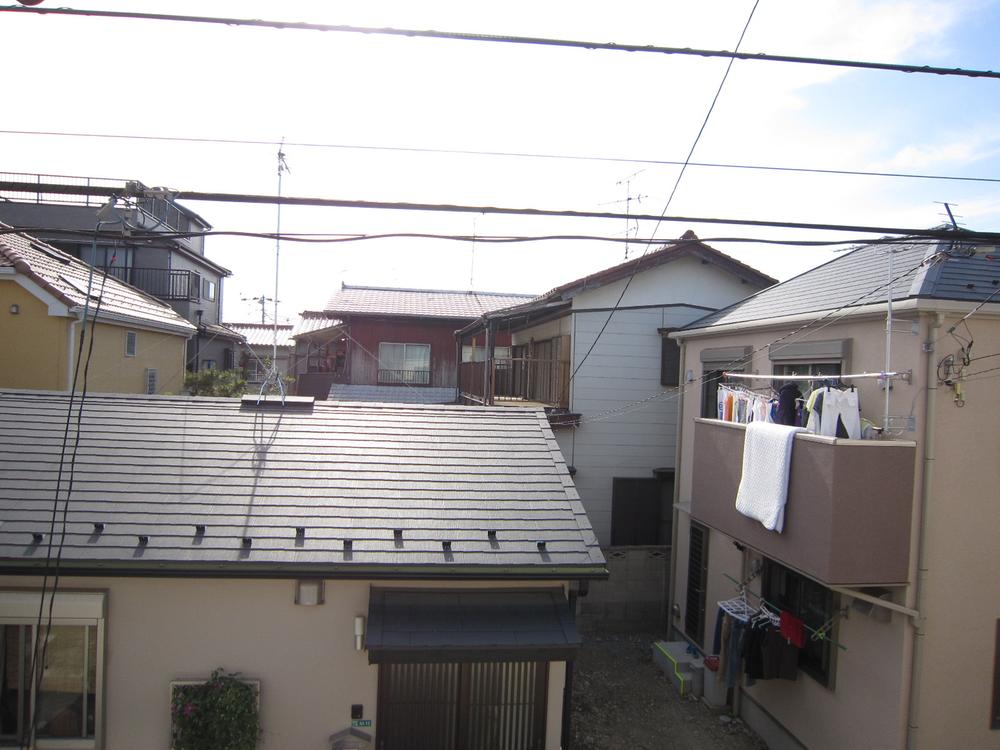 View photos from the dwelling unit. View from the site (June 2013) Shooting