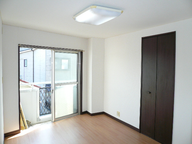 Living and room. Reference photograph