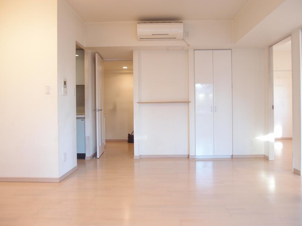 Living. Living-dining