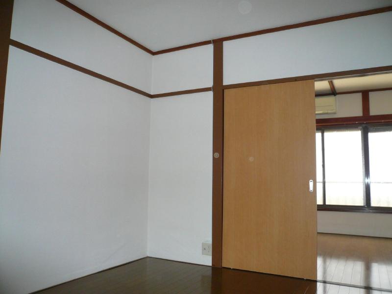 Living and room. Western-style 1