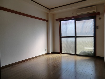 Living and room. Bright Western-style