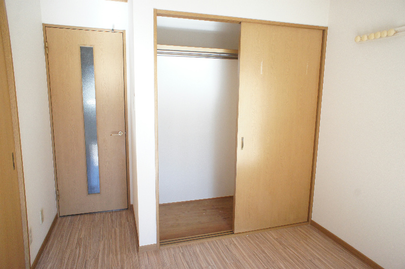 Receipt. Plenty of storage