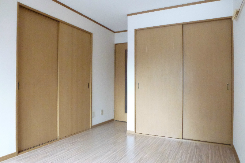 Living and room. Two-sided lighting