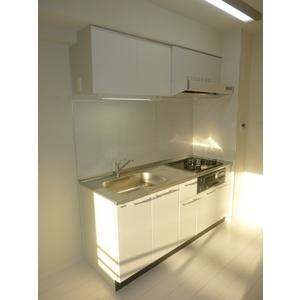 Kitchen. 3-neck is the stove of the kitchen. With grill.