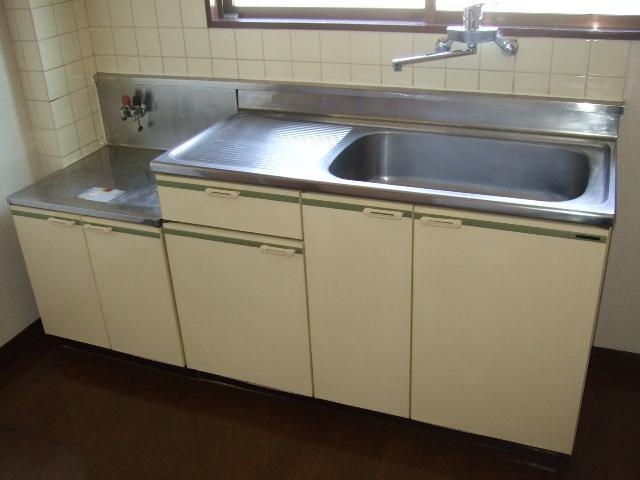 Kitchen. Kitchen (same type)