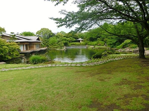 park. 220m to the line ship park