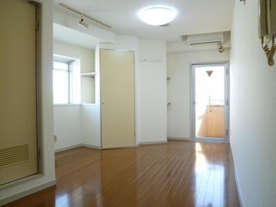 Living and room. Corner room