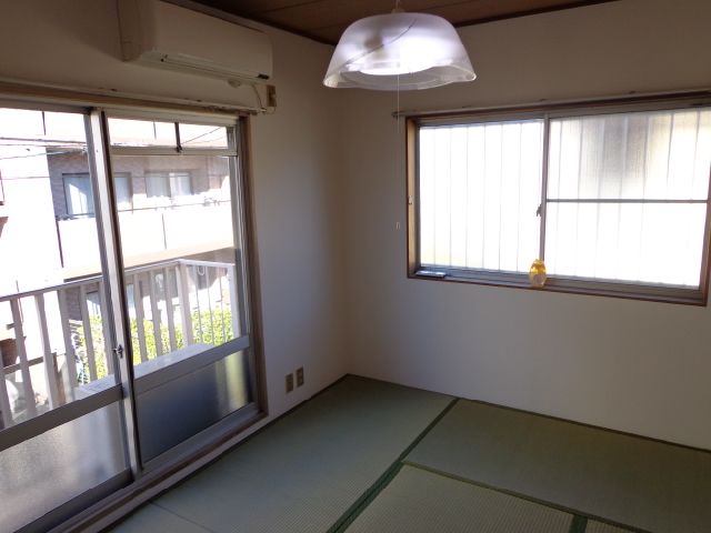 Living and room. Is a Japanese-style room