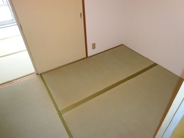 Living and room. Is a Japanese-style room