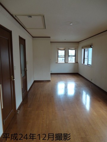 Living and room. About 18.4 Pledge of living ・ dining room