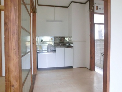 Kitchen. Kitchen space.