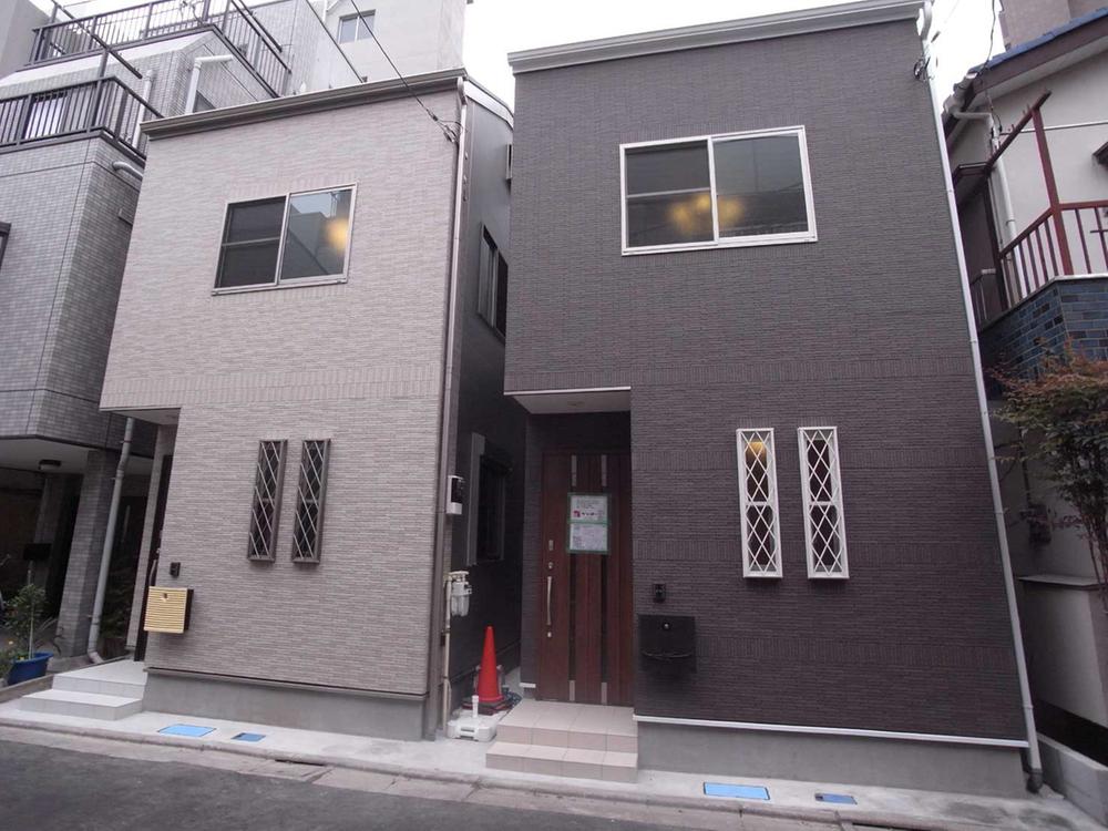 Local appearance photo