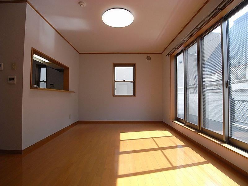 Living. LDK14 Pledge