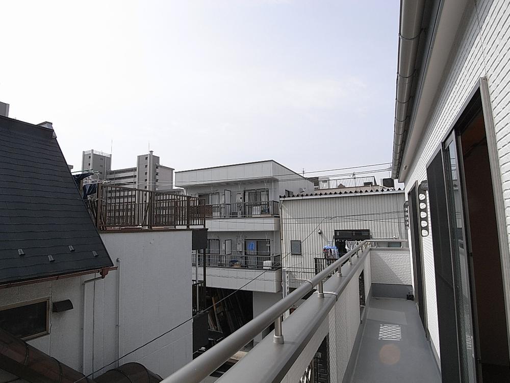 Balcony. Local (March 2013) Shooting