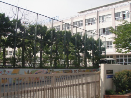 Primary school. 427m to Edogawa Ward Nishikasai Elementary School (elementary school)