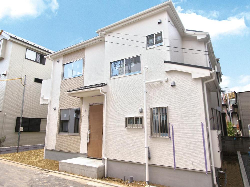 Local appearance photo. Local (August 2013) Shooting