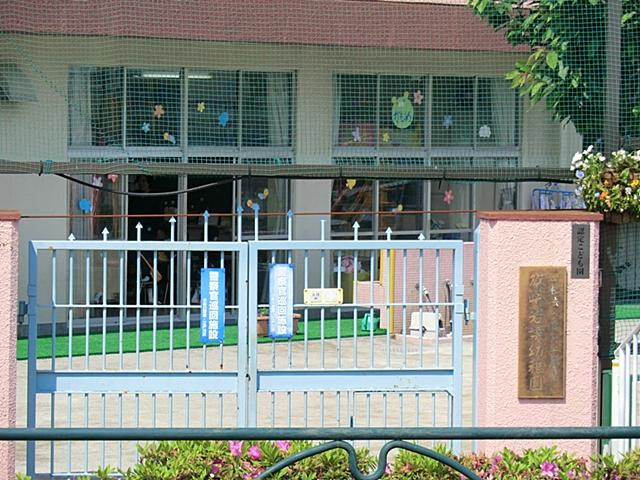 kindergarten ・ Nursery. Shinozaki young leaves kindergarten 1 (for WEB)