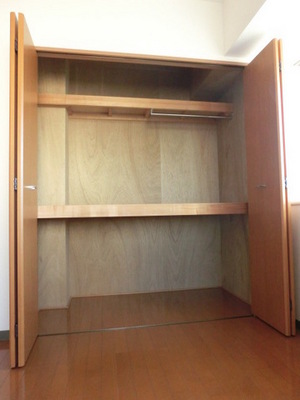 Receipt. Closet that can store plenty