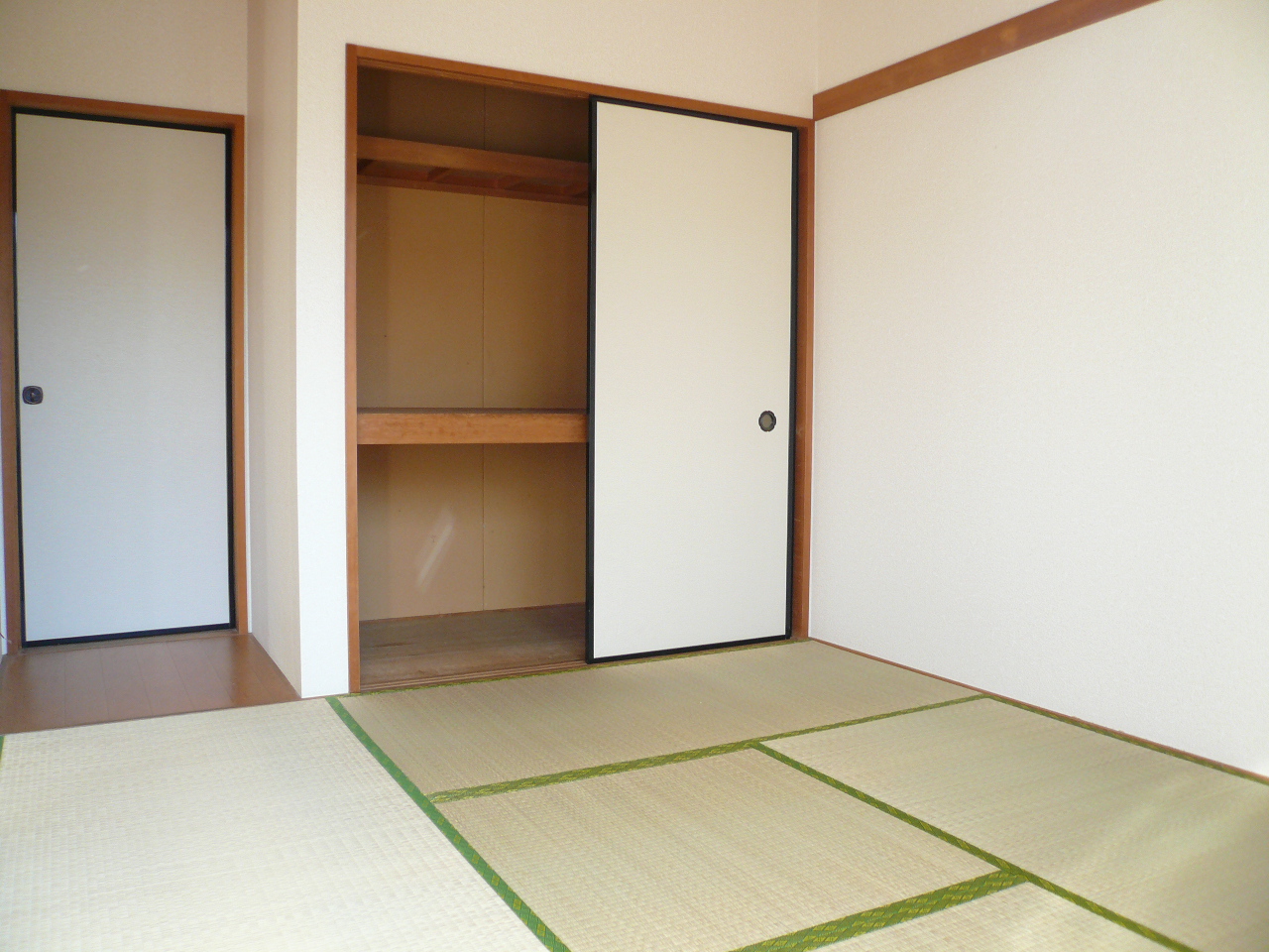 Other room space. Japanese style room