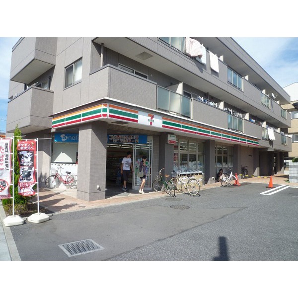 Convenience store. FamilyMart Ichinoe seven-chome up (convenience store) 94m
