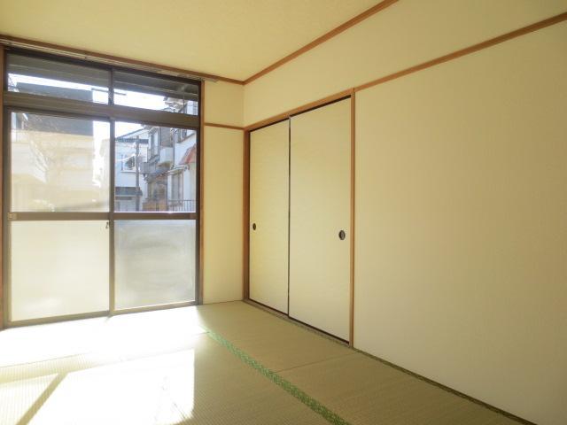 Living and room. Japanese-style room 1