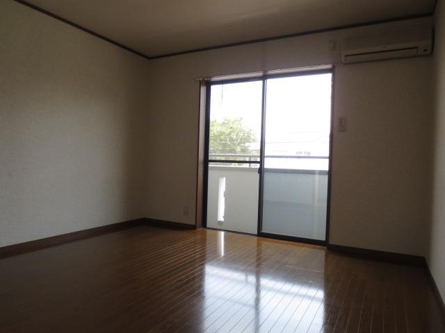 Living and room. Western-style 1